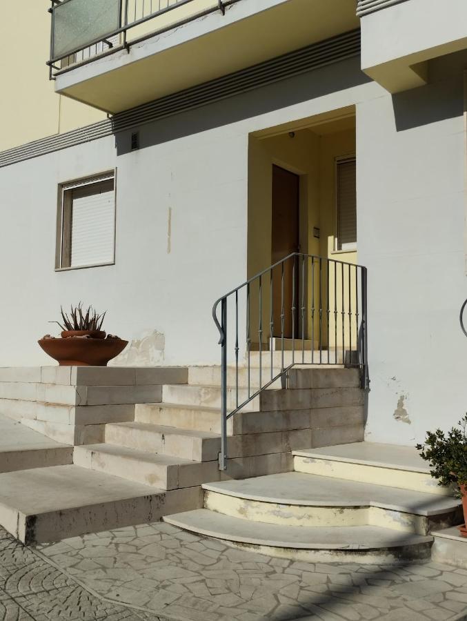 37 Nodi Apartment